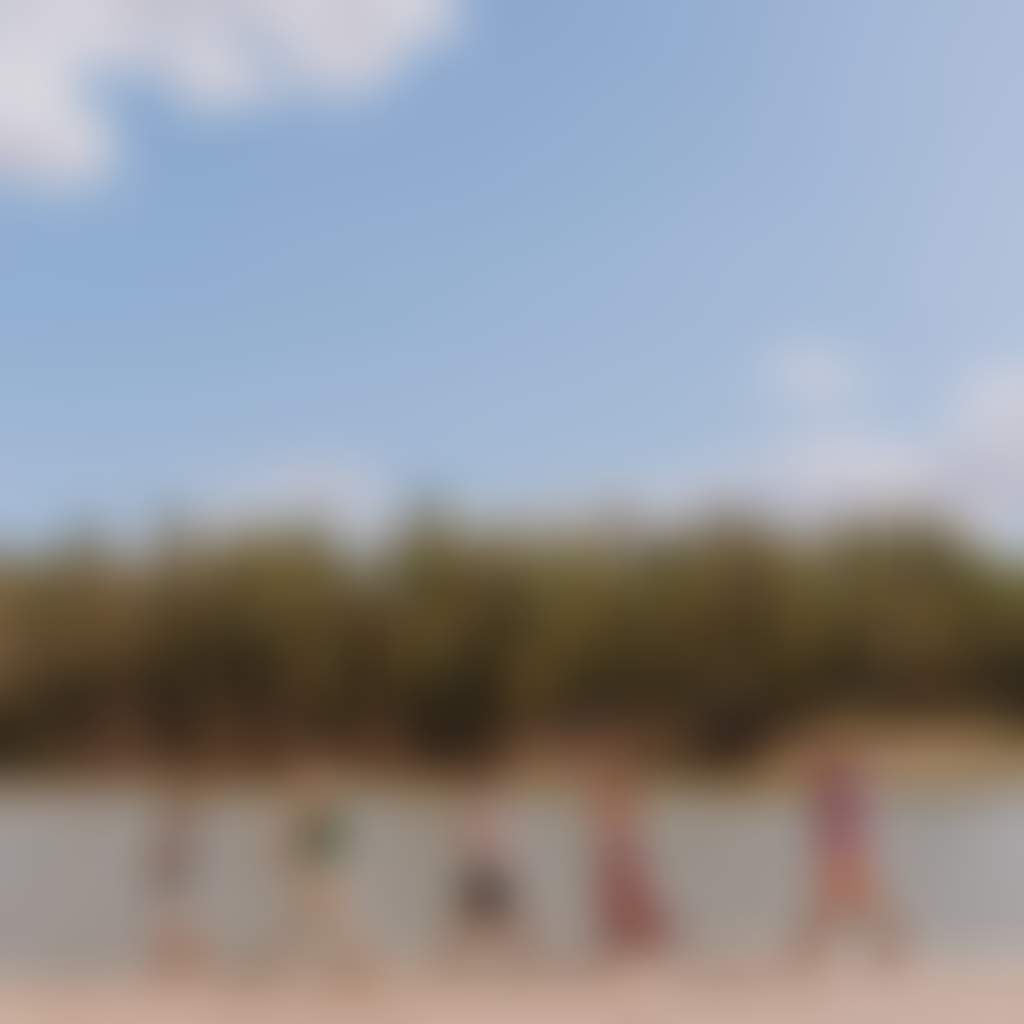 Murray River beaches family